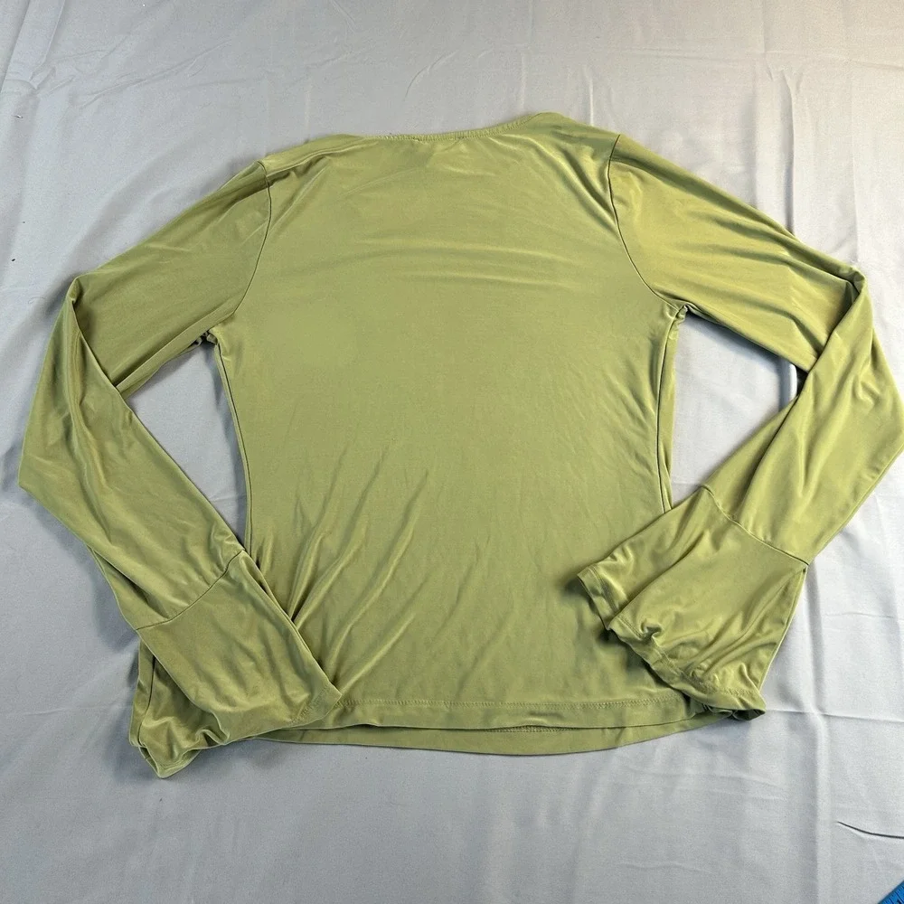 London Rose L Pistachio‎ Long Sleeve Shoulder Cut Top